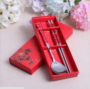 WFS2009 Red Chinese Tradition Spoon & Chopstick favor