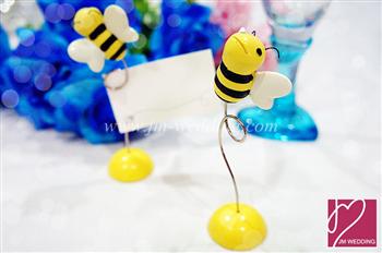 WPCH2018 "Sweet as Can Bee" Place Card Holder -As Low As 4.15/ Pc